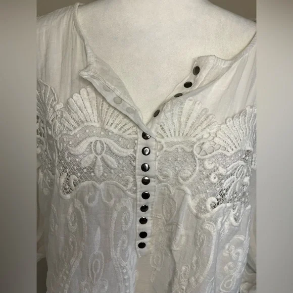 New Collection White Lace and Cotton Blouse - Picture 4 of 8